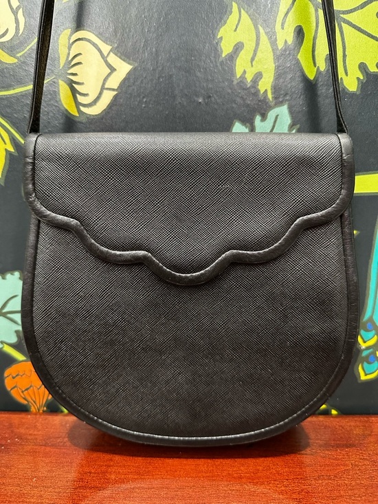 Vintage Yves Saint Laurent Black Scalloped Flap Crossbody Bag - Picture 4 of 13